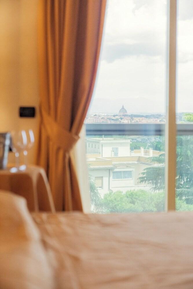 Hotel Pineta Palace Room Type - Junior Suite Hotel Pineta Palace Room Type - Junior Suite