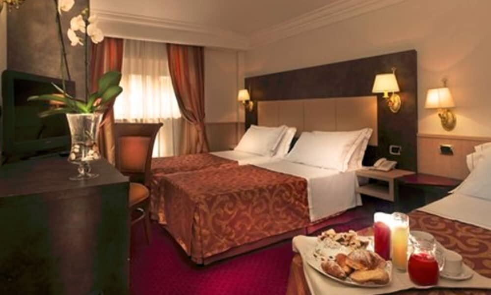 Pinewood Hotel Rome Room Type - Triple Room Pinewood Hotel Rome Room Type - Triple Room
