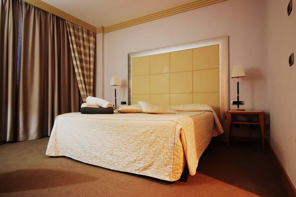 Papillo Hotels & Resorts Roma Room Type - Classic Double or Twin Room Papillo Hotels & Resorts Roma Room Type - Classic Double or Twin Room