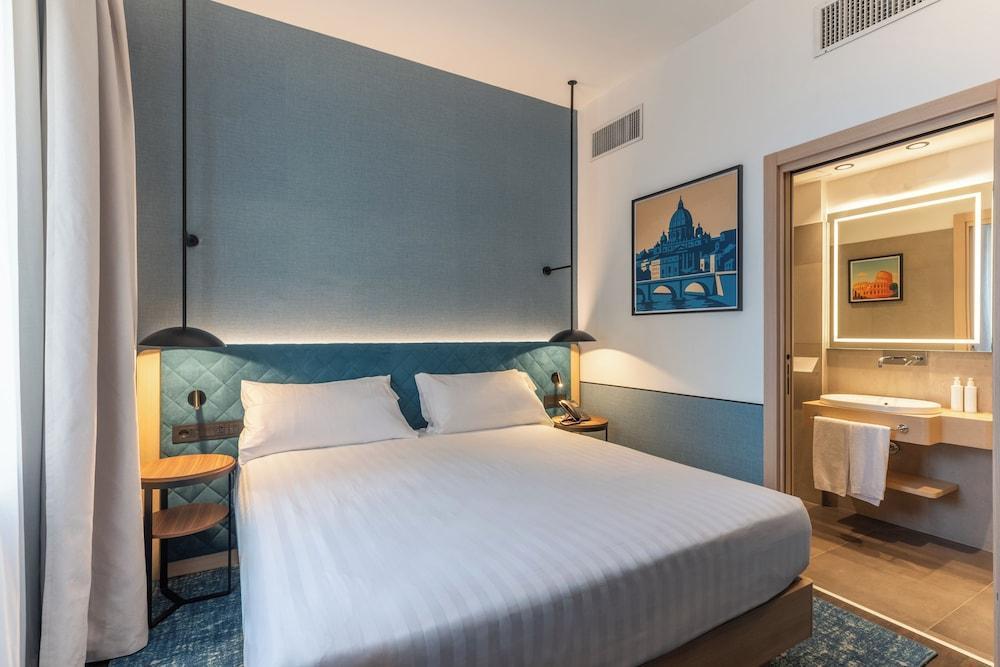 Hilton Garden Inn Rome Colosseum Room Type - Family Room, 2 Bedrooms