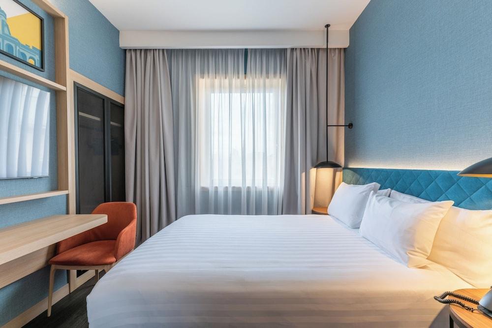 Hilton Garden Inn Rome Colosseum Room Type - Room, 1 Queen Bed (Queen Room)