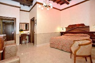 Hotel Pantheon Room Type - Triple Room