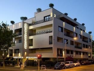 Hotel Pulitzer Roma - Tap to explore photos