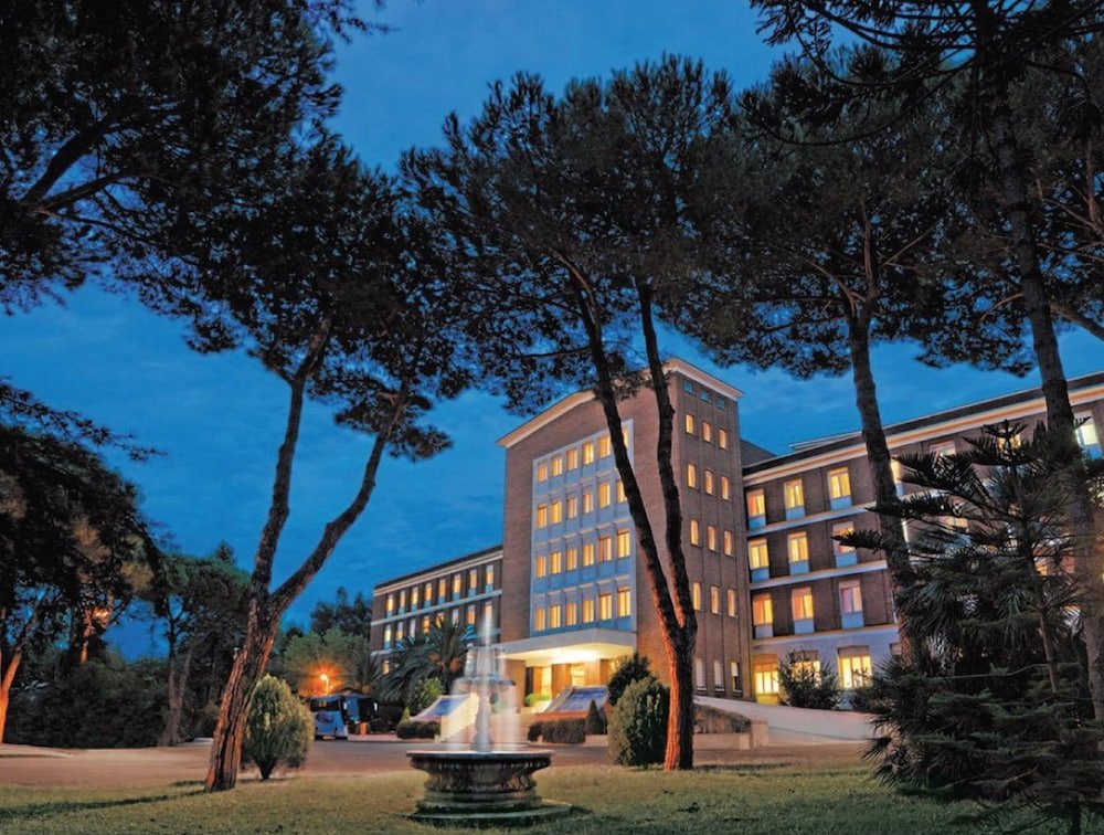Ele Green Park Hotel Pamphili - Tap to explore photos