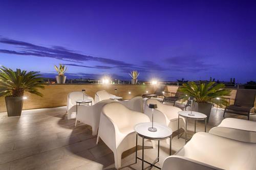 Raganelli Hotel - Tap to explore photos