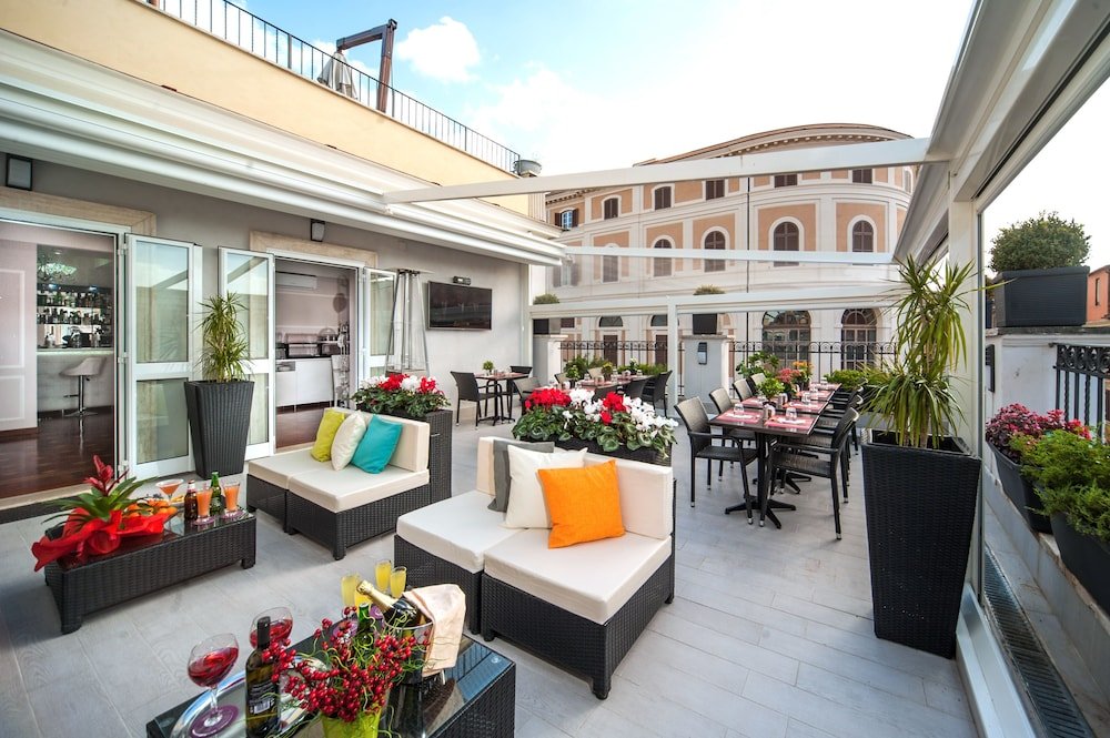 Relais Trevi 95 Boutique Hotel - Tap to explore photos