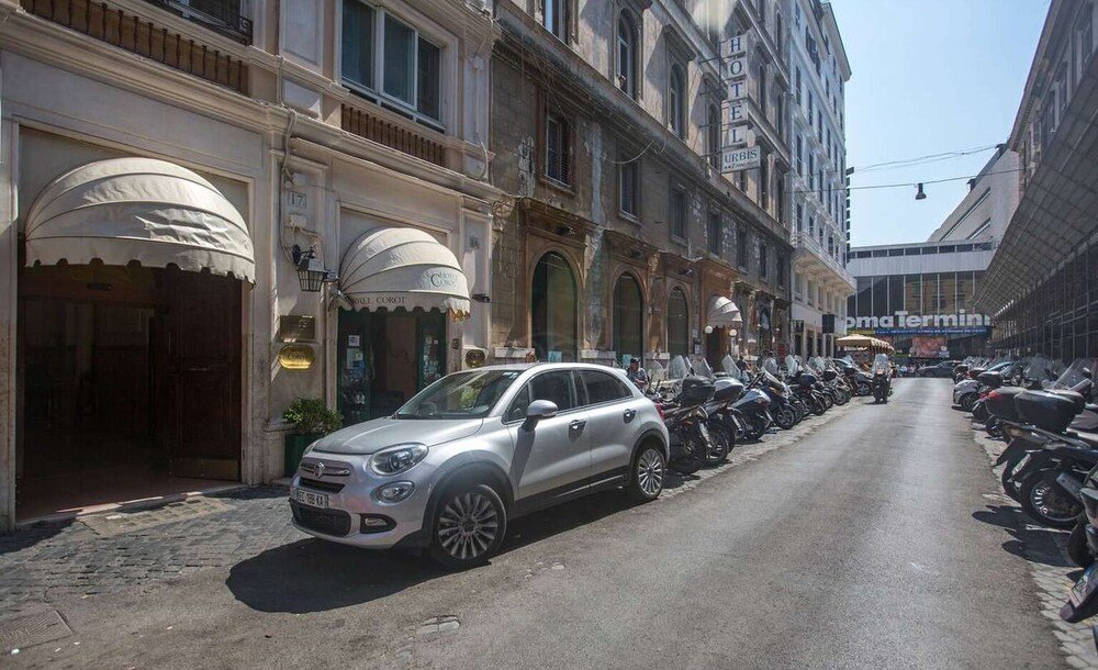 هوتل ريميني