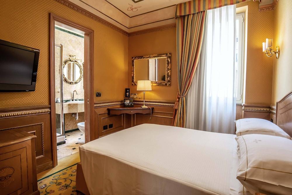 River Palace Hotel Room Type - Basic Room