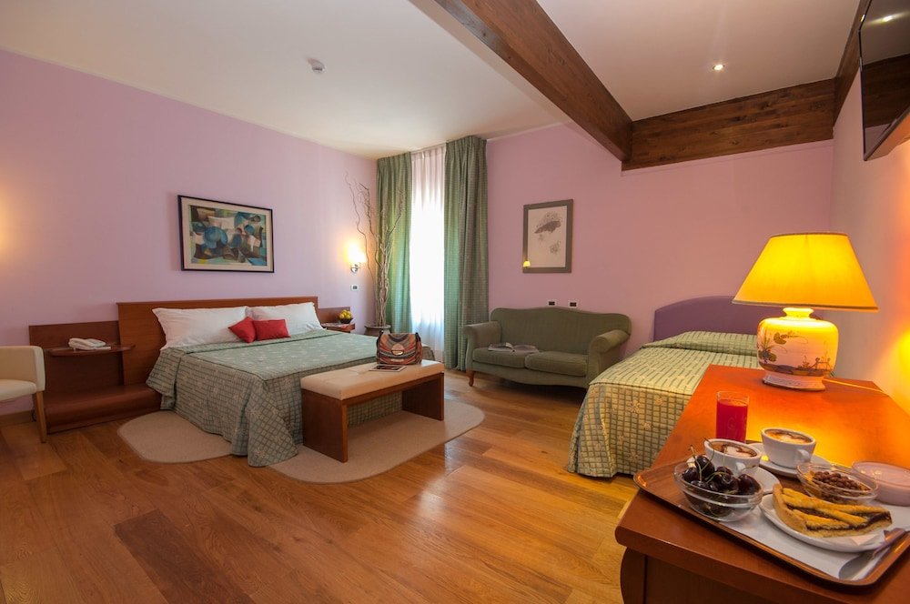 Hotel La Pergola Room Type - Triple Room