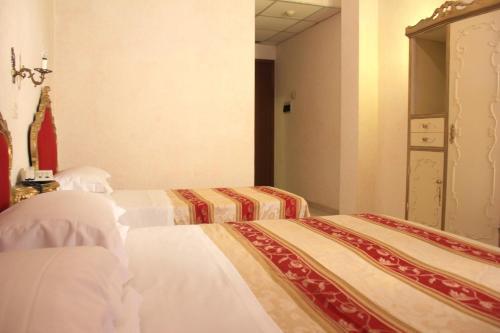 Hotel Romulus Room Type - Triple Room