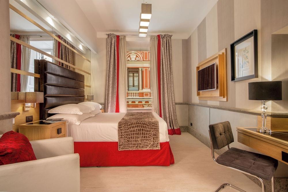 Hotel Royal Court Room Type - Deluxe Double Via Vicenza 38