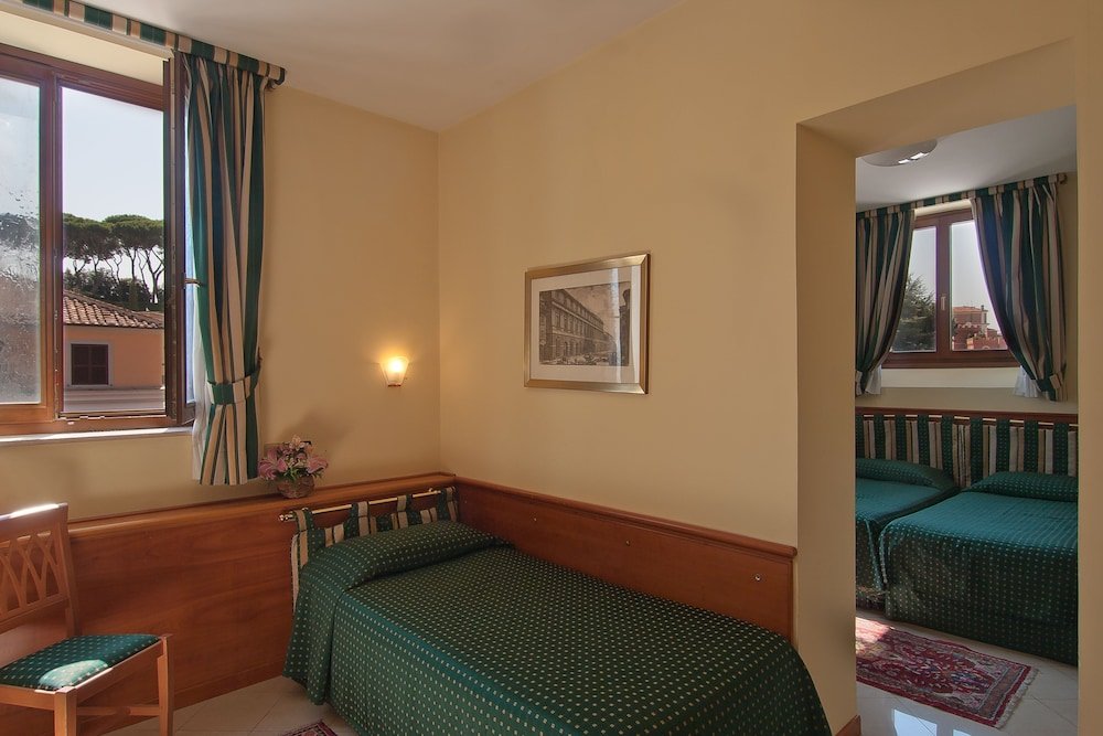Residenza Paolo VI Room Type - Triple Room