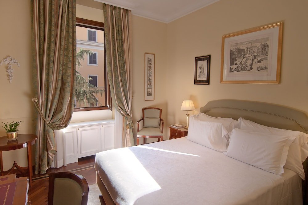 Residenza Paolo VI Room Type - Deluxe Double Room