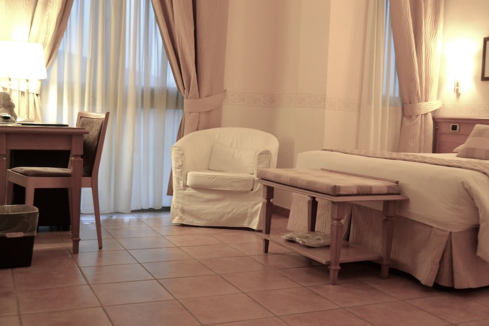 Hotel Seccy Boutique Art & Museum Room Type - Royal Double Room