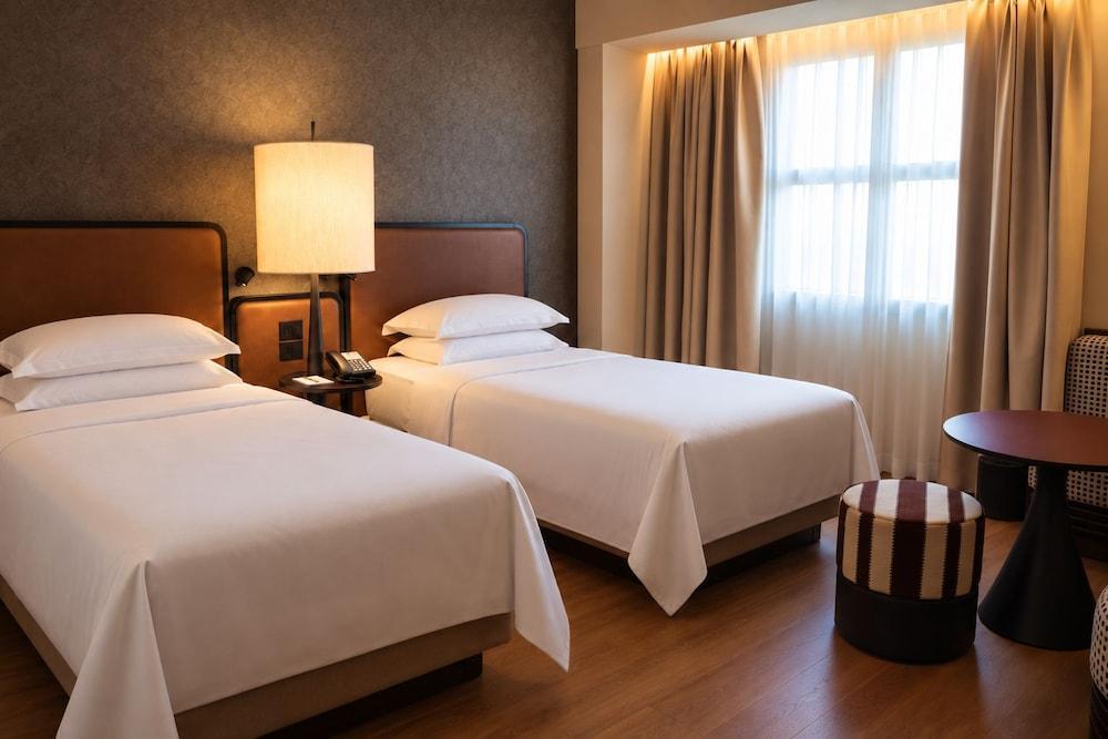 Sheraton Parco De' Medici Rome Hotel - Tap to explore photos
