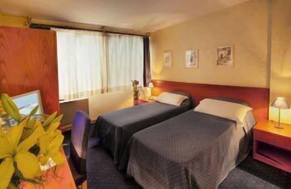 Hotel Desiderio Room Type - Twin Room, 2 Twin Beds