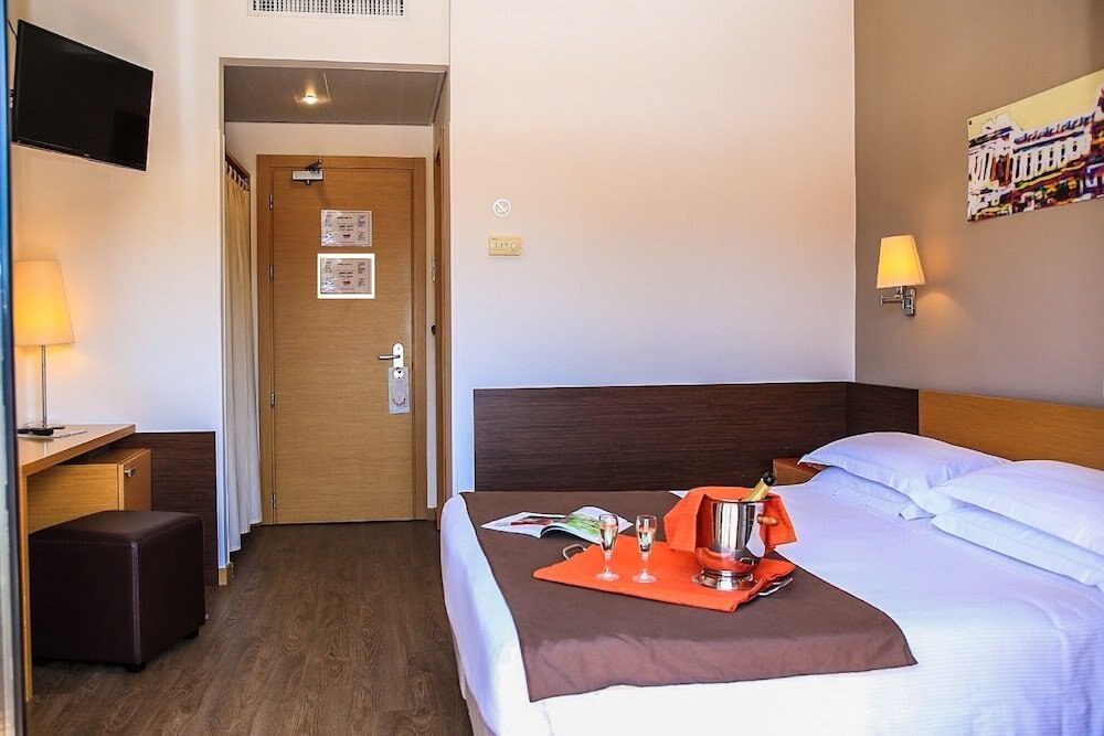 Hotel Sisto V Room Type - Superior Double Room, Balcony Hotel Sisto V Room Type - Superior Double Room, Balcony