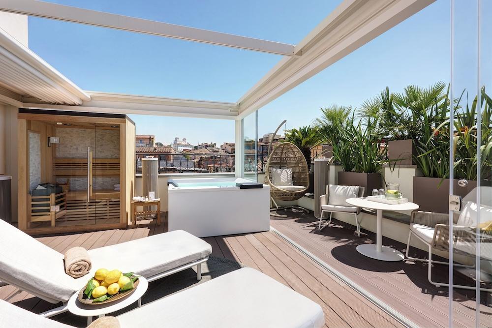 The First Arte - Preferred Hotels & Resorts Room Type - Spa Suite View