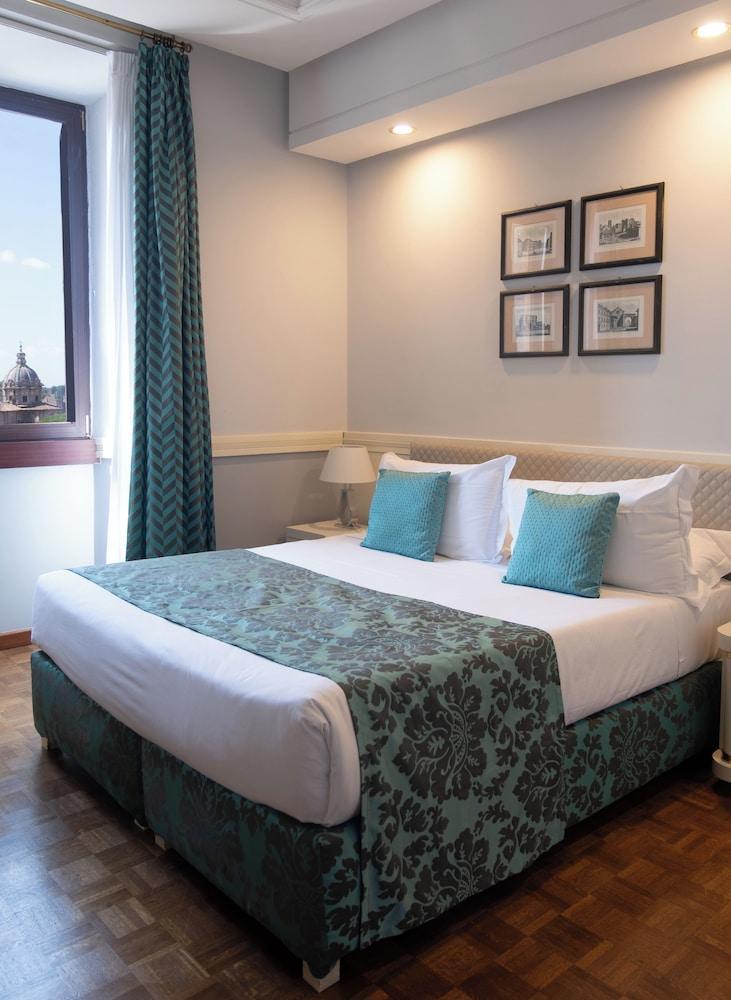 Traiano Hotel Room Type - Triple Room