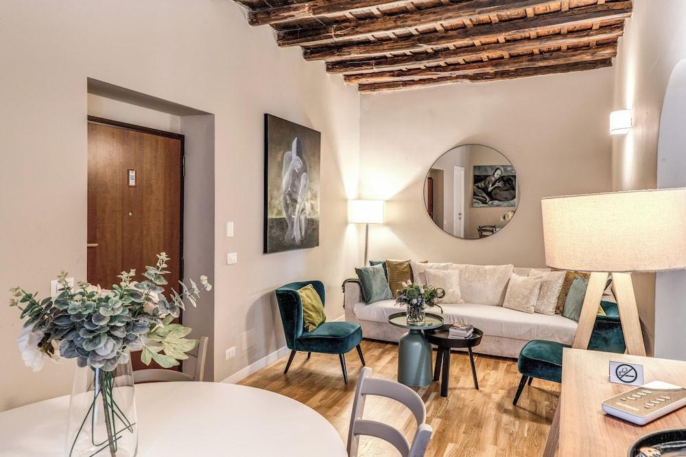 Trevi Beau Boutique Hotel - Tap to explore photos