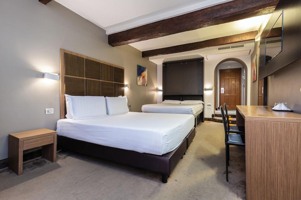 Hotel Trevi - Gruppo Trevi Hotels Room Type - Quadruple Room