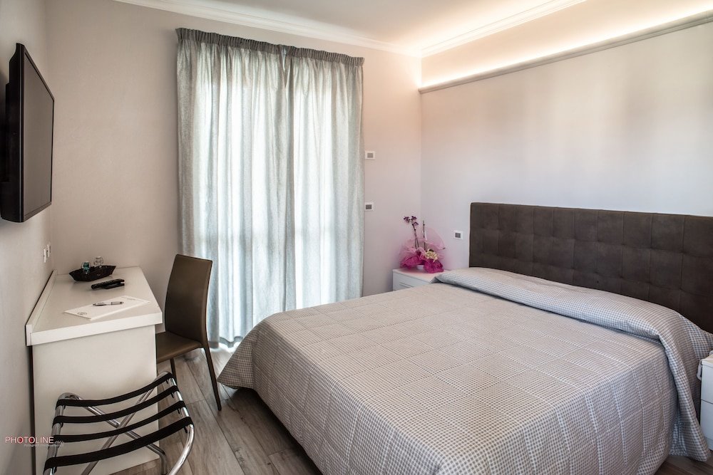 Hotel Villa Giulia Room Type - Classic Family Room Hotel Villa Giulia Room Type - Classic Family Room