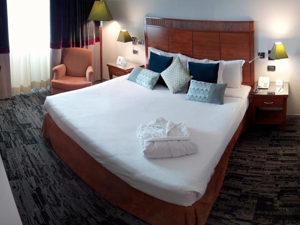Mercure Rome Leonardo da Vinci Airport Room Type - Superior Room with double bed