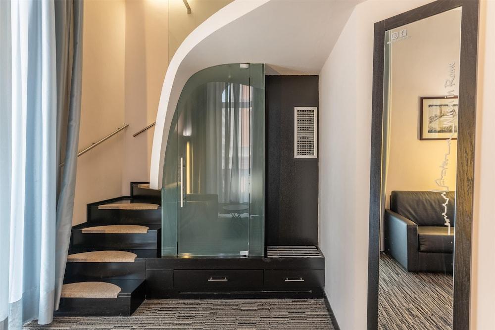 Best Western Plus Hotel Universo Room Type - Junior Suite, 1 King Bed