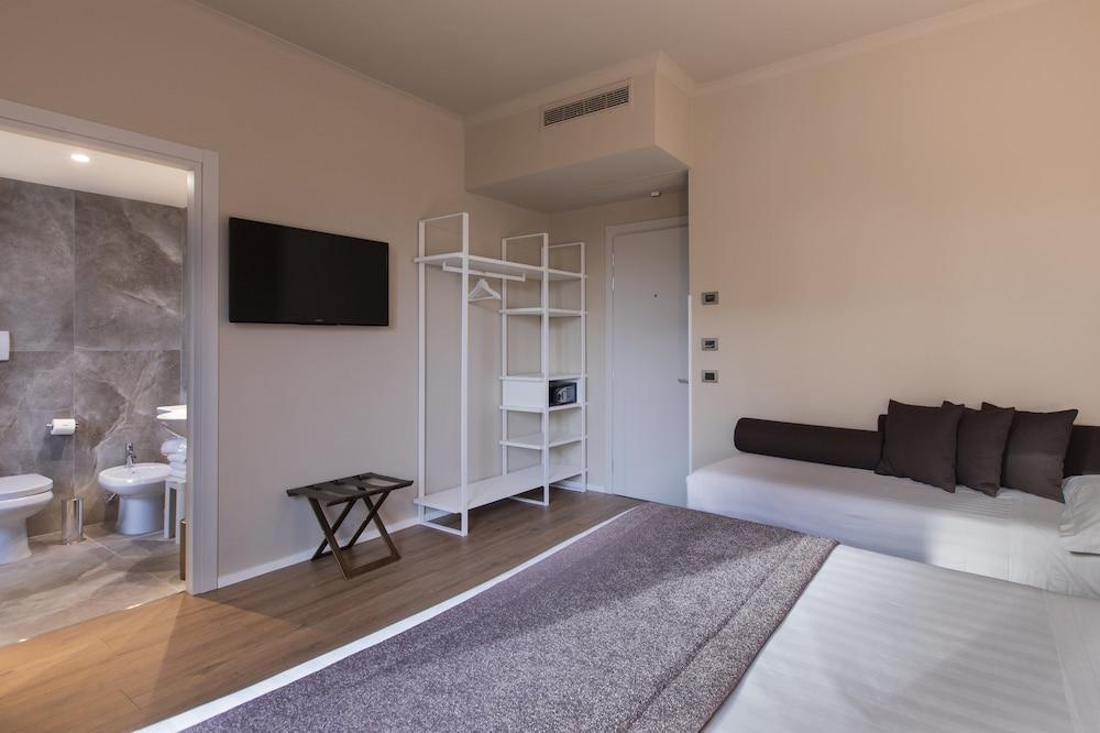 Garner Hotel Rome Aurelia by IHG Room Type - Premium Room, 1 King Bed with Sofa bed Garner Hotel Rome Aurelia by IHG Room Type - Premium Room, 1 King Bed with Sofa bed