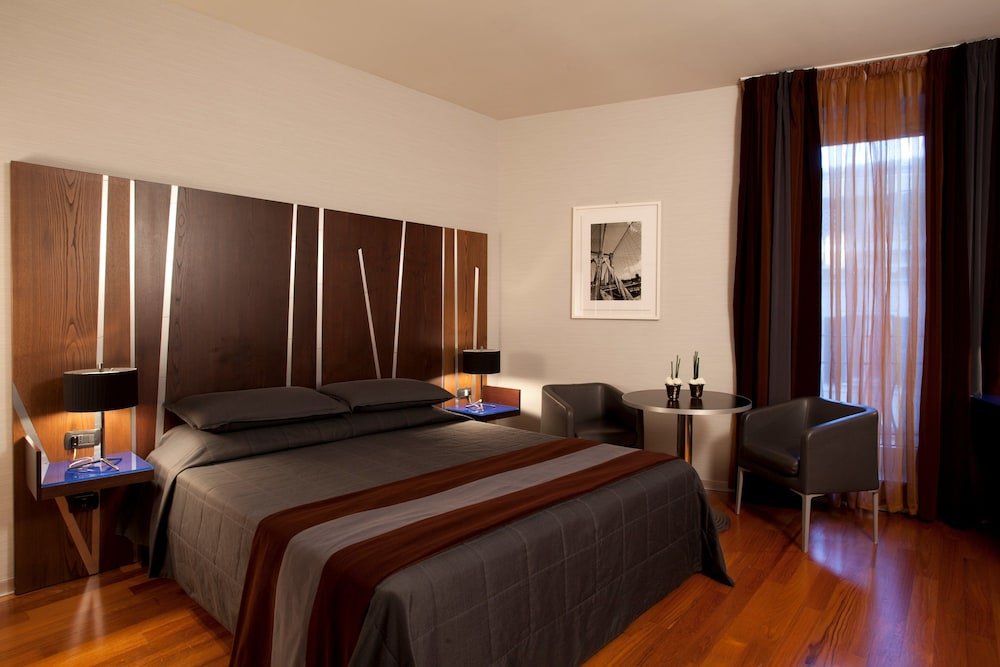 Valadier Hotel Room Type - Deluxe Double or Twin Room