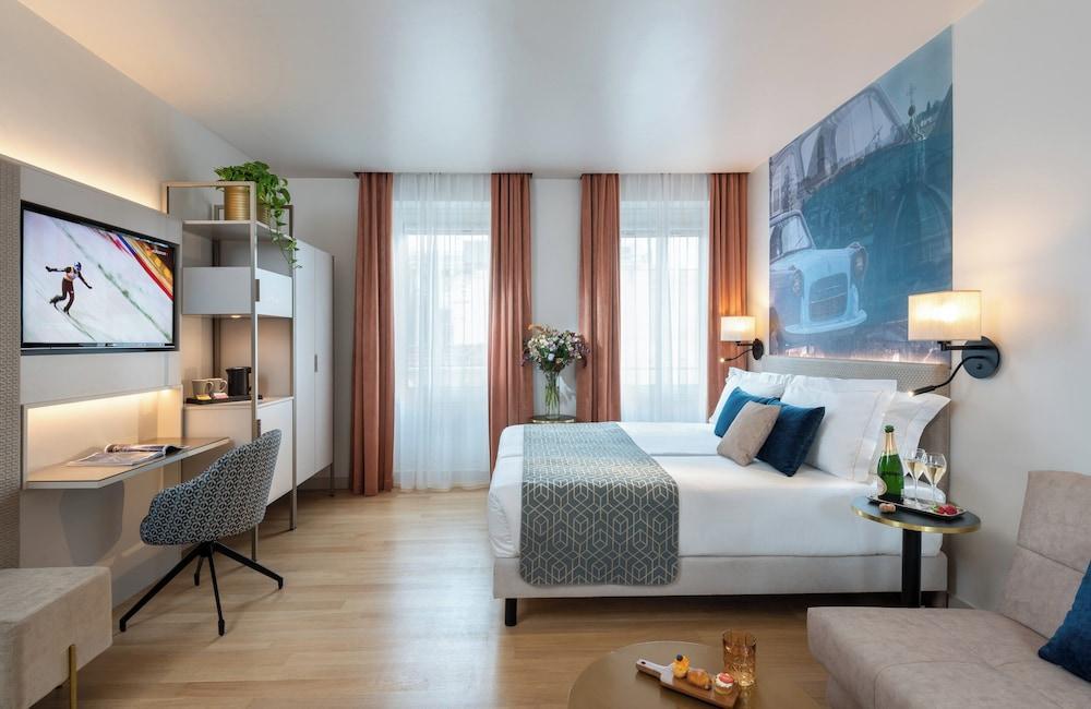 Leonardo Boutique Hotel Rome Termini Room Type - Junior Suite