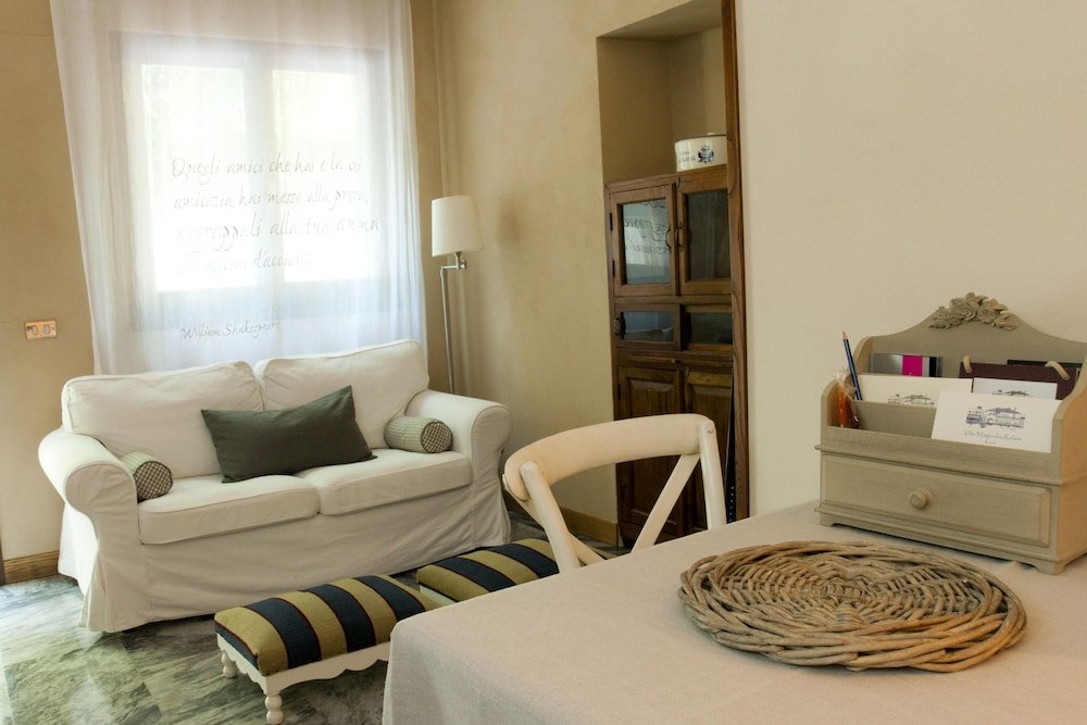 Villa Magnolia Relais - Tap to explore photos