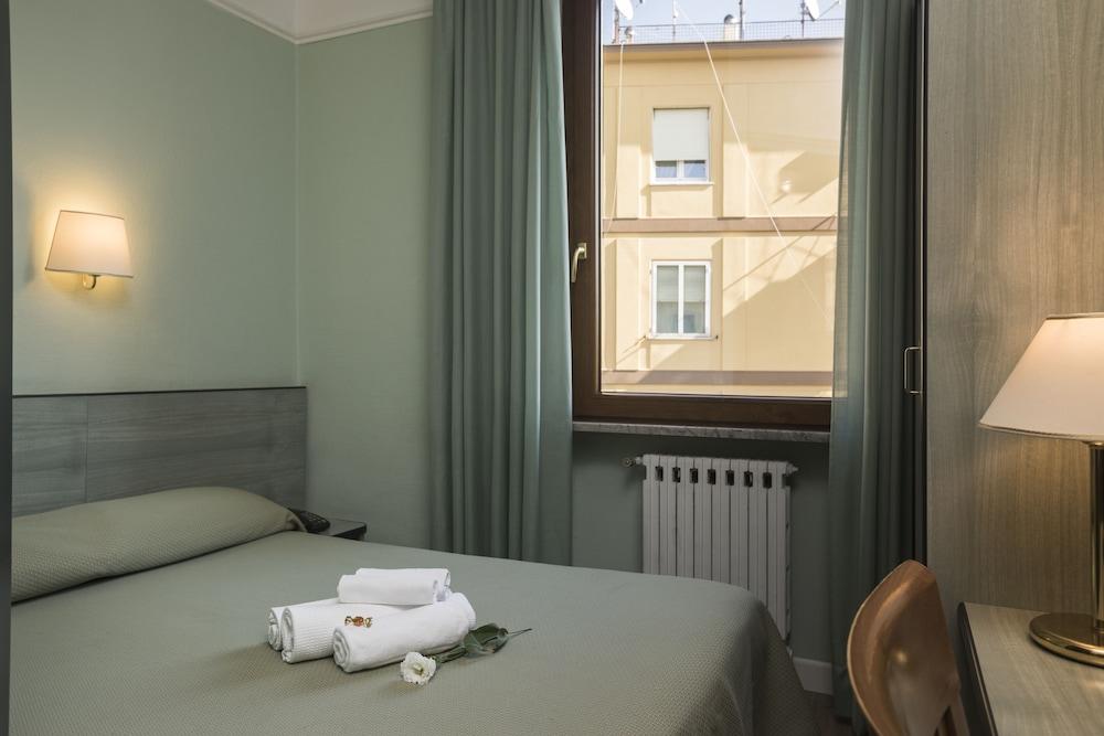 Hotel Villa Rosa Room Type - Double or Twin Room