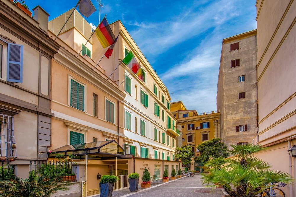Hotel Villa Glori - Tap to explore photos