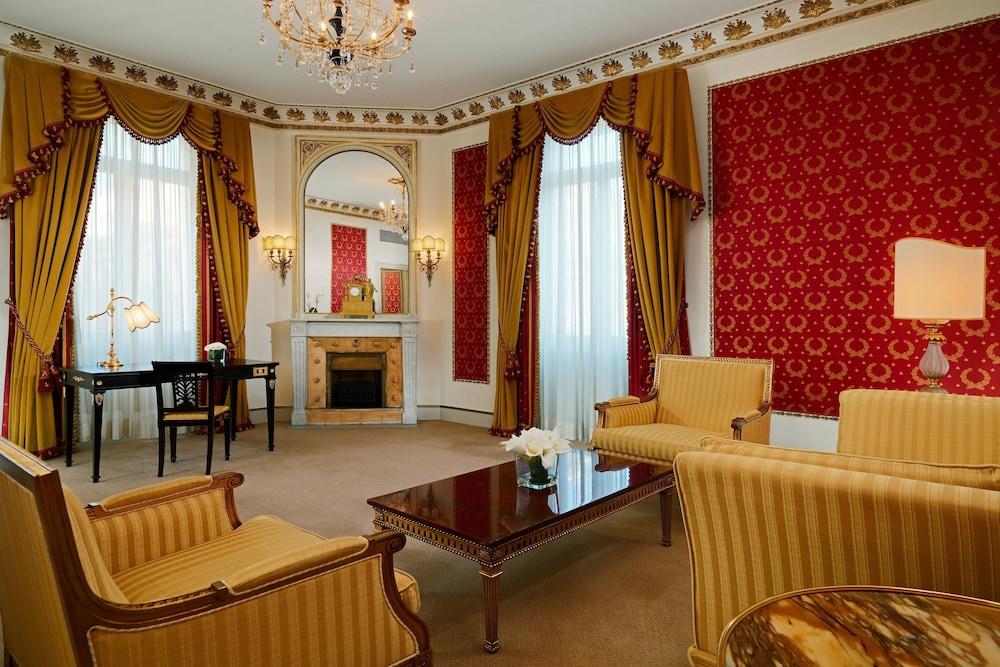 The Westin Excelsior, Rome Room Type - Junior Suite, 1 King Bed