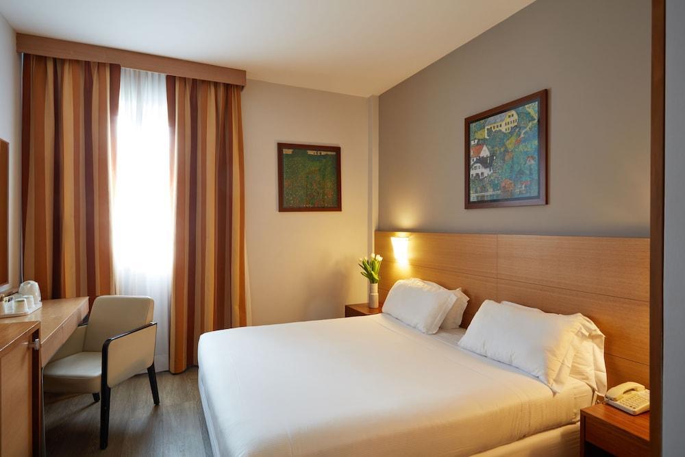 BELSTAY ROMA AURELIA Room Type - Classic Double Room