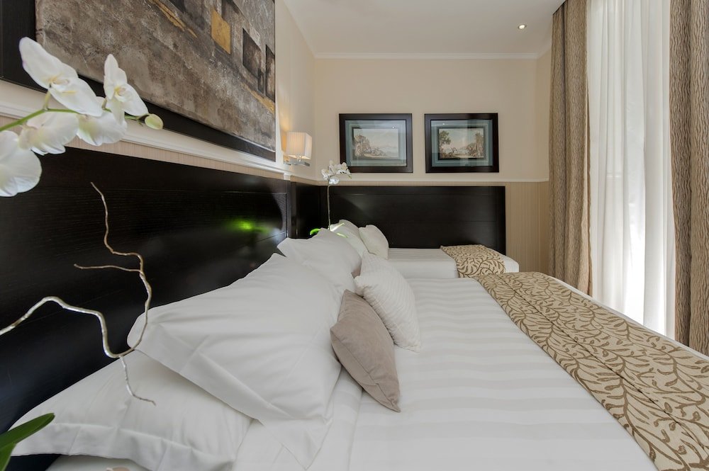 Yes Hotel Room Type - Triple Room Yes Hotel Room Type - Triple Room