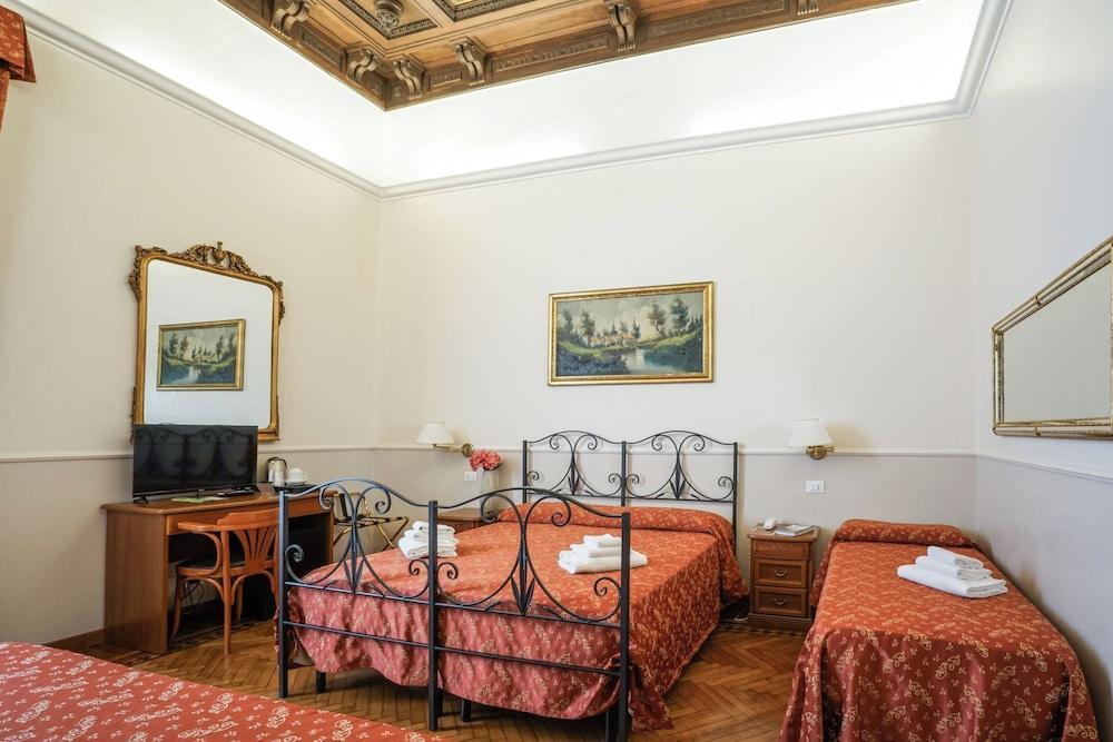 Hotel St. Moritz - Tap to explore photos