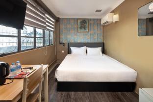 The Quay Hotel Bugis - Tap to explore photos