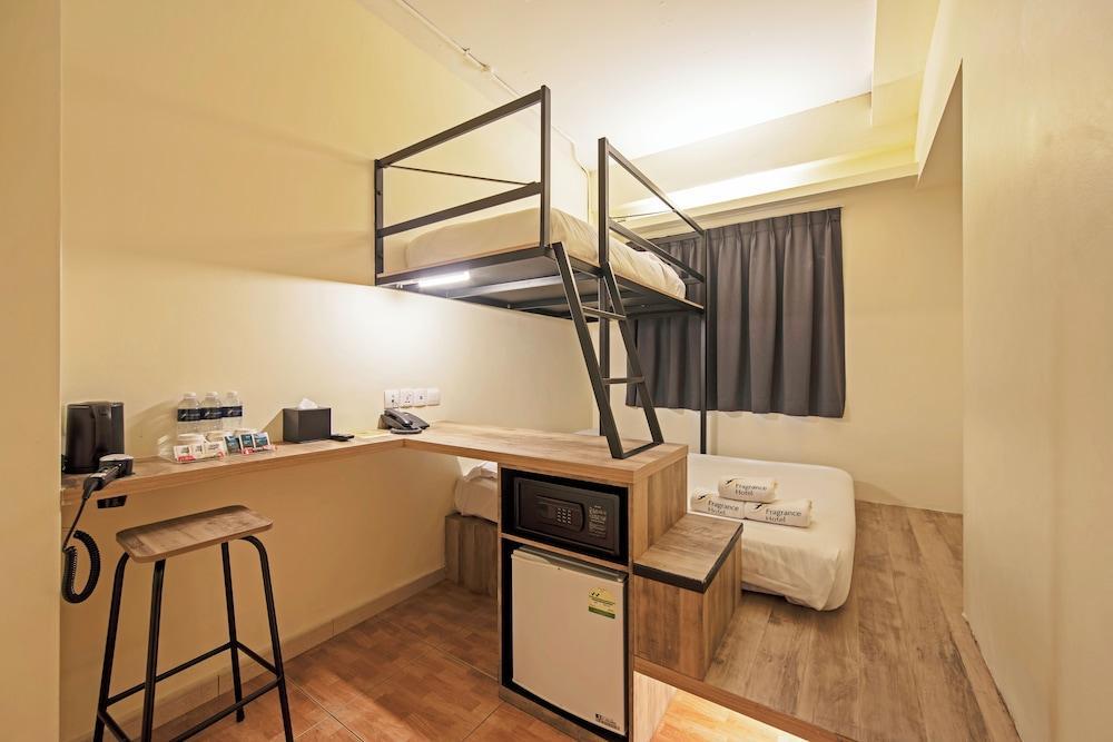 Fragrance Hotel - Balestier Room Type - Superior Triple Room