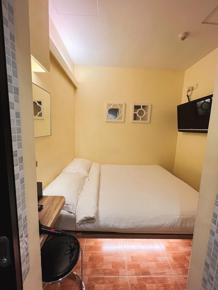 Fragrance Hotel - Classic Room Type - Standard Double Room