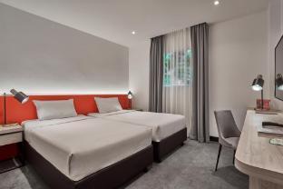 Metro Y Hotel Singapore Room Type - Standard Double or Twin Room without Window Metro Y Hotel Singapore Room Type - Standard Double or Twin Room without Window