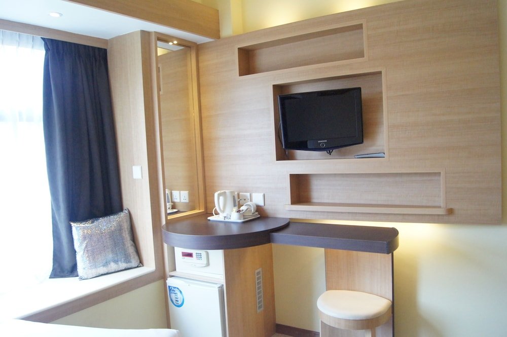 Robertson Quay Hotel Room Type - Deluxe Triple Room