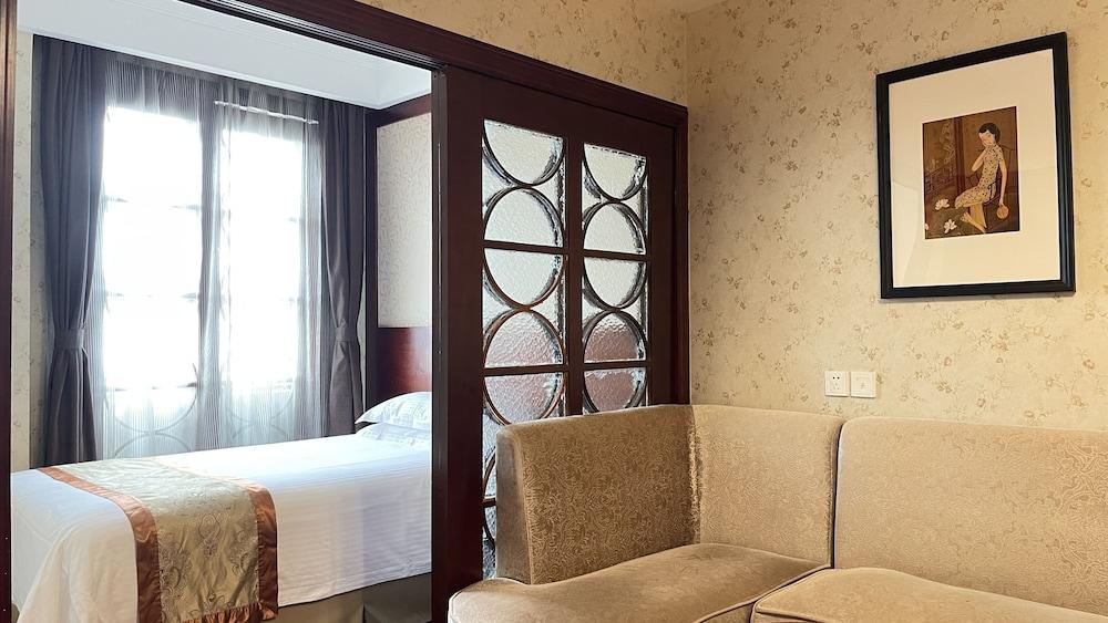 Seventh Heaven Hotel Room Type - Family Suite