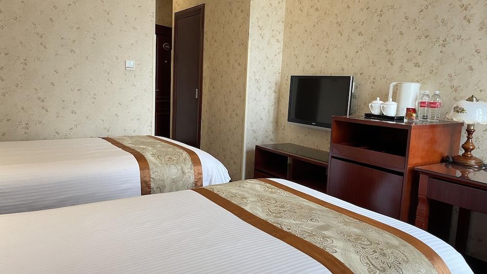 Seventh Heaven Hotel Room Type - Superior Room