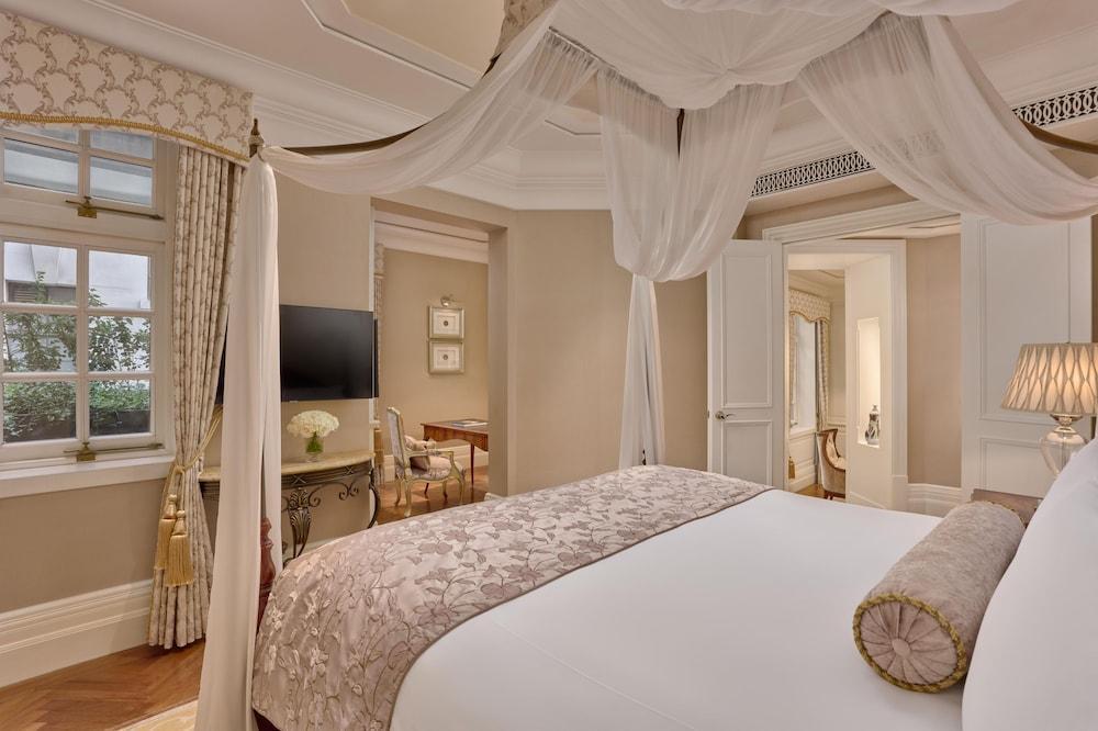 Waldorf Astoria Shanghai on the Bund by Hilton Room Type - KING BUND HERITAGE SUITE