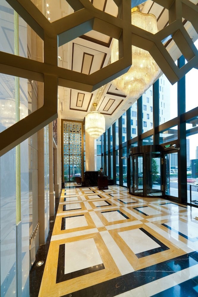 Paramount Gallery Hotel - Tap to explore photos