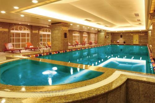 Grand Central Hotel Shanghai - Tap to explore photos