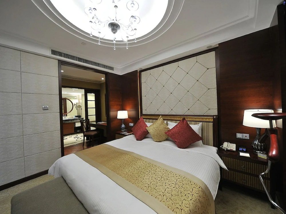 Central Hotel Shanghai Room Type - Executive Suite