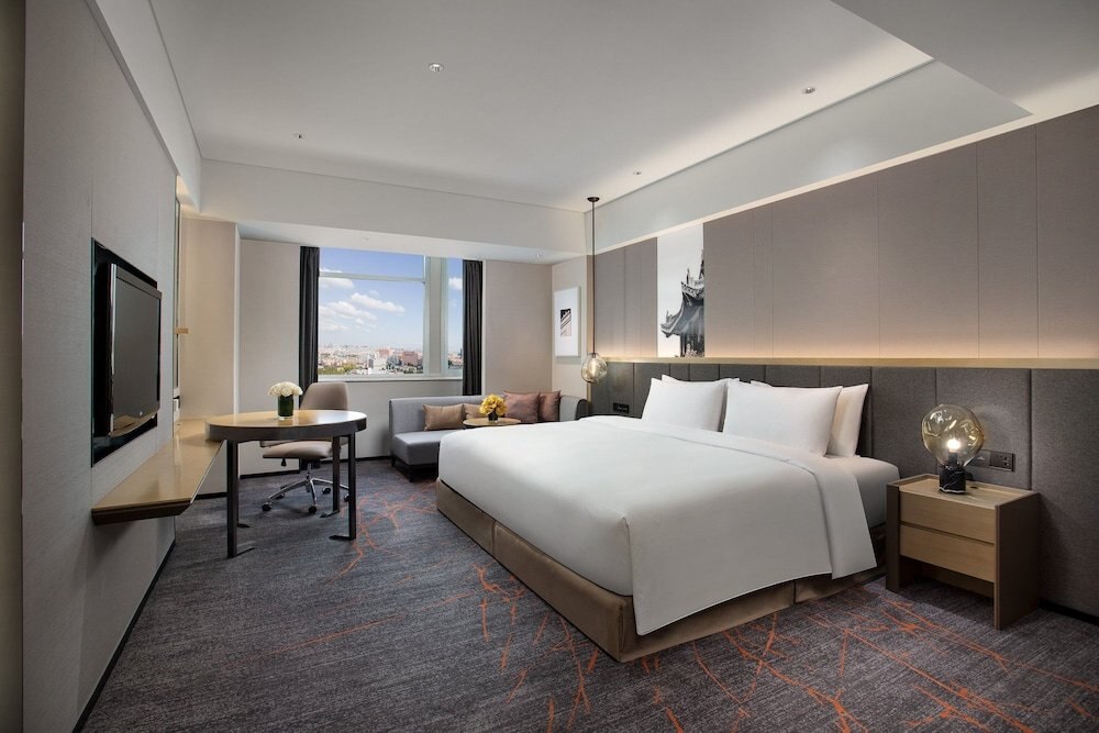 Crowne Plaza Shanghai Fudan - Tap to explore photos